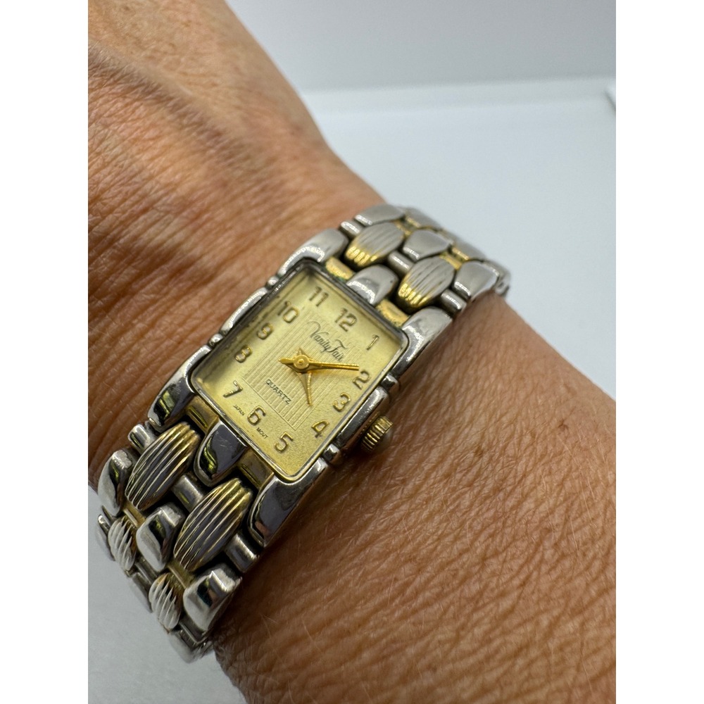 Vintage Vanity Fair Womens Two Tone Silver Gold Quartz Watch Japanese